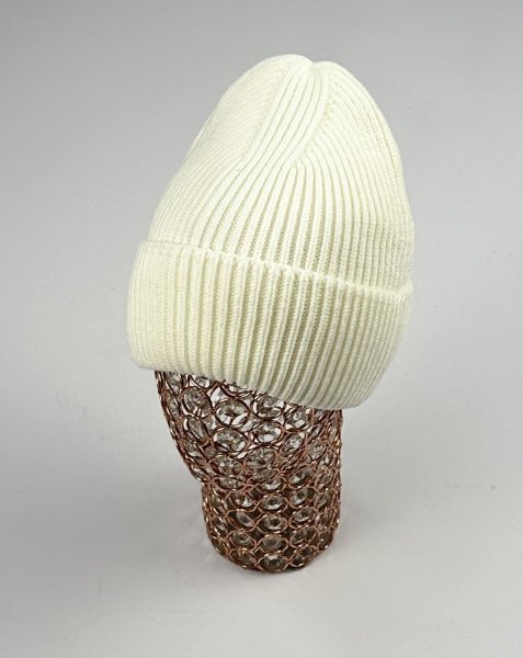 Шапка Март Соня (молочный)